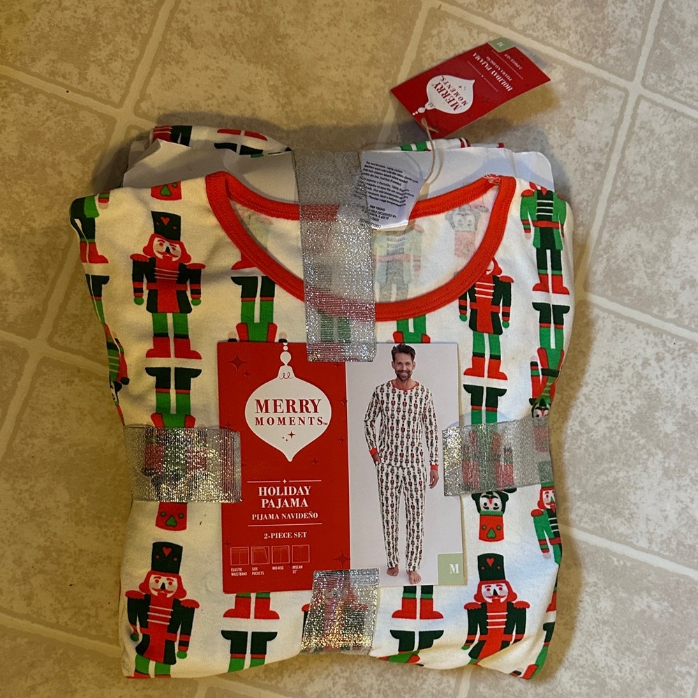 Aldi Merry Moments Holiday Christmas Pajama Set - Size M